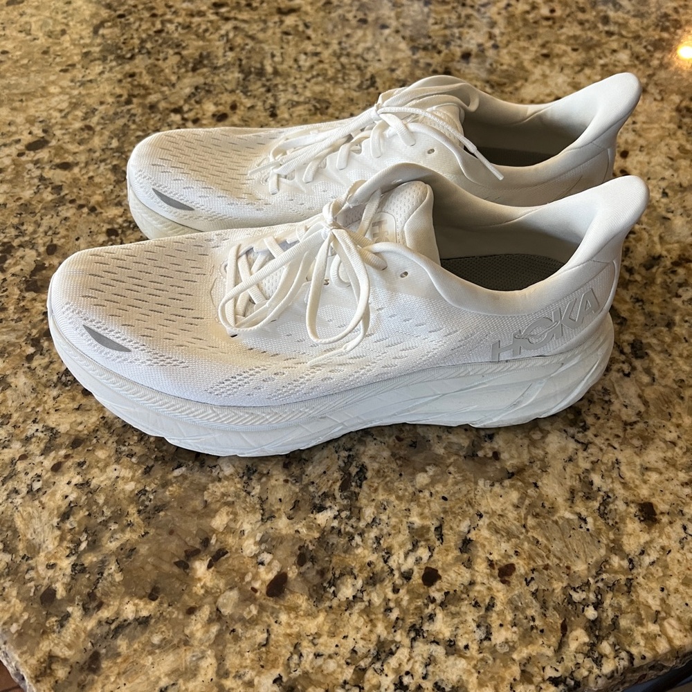 Hoka Clifton 8, White, size 9.5 wide
